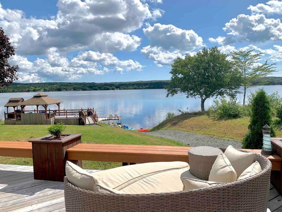 The Cedar At Mira Riverfront Getaway Villa Marion Bridge Exterior photo